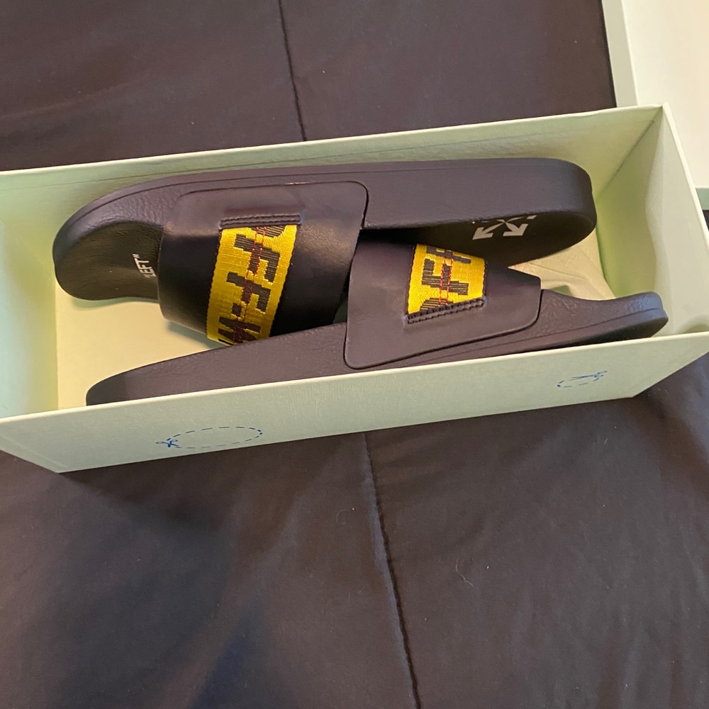 Off white slides